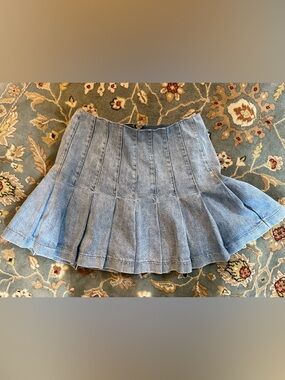 Alice + Olivia Light Blue Denim Pleated Skirt